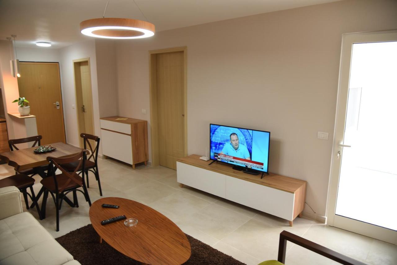 Alex'S Apartment Durrës Buitenkant foto