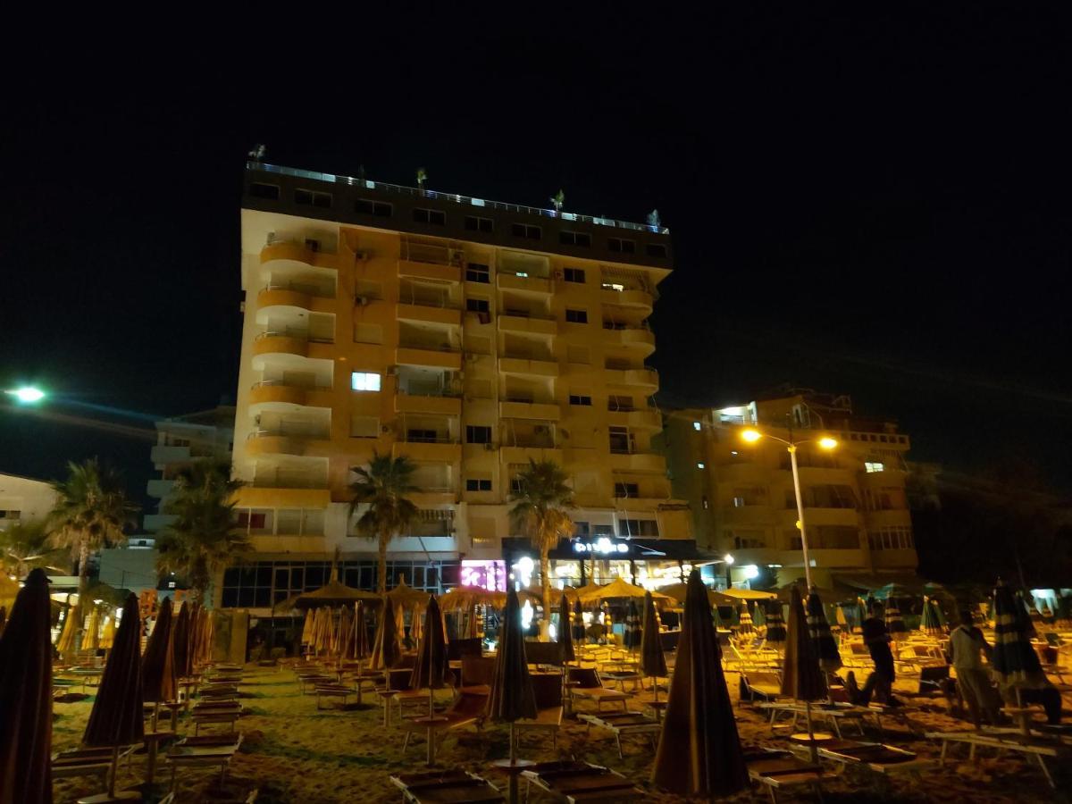 Alex'S Apartment Durrës Buitenkant foto